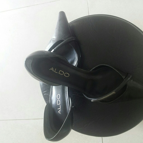 Aldo Kitten Shoes - Picture 2 of 3